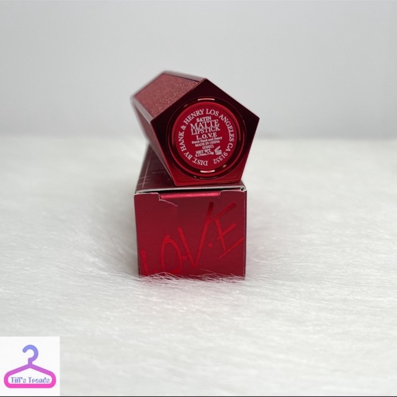 LIP LOVE LUXE LIPSTICK + EYESHADOW PALETTE - Picture 5 of 16